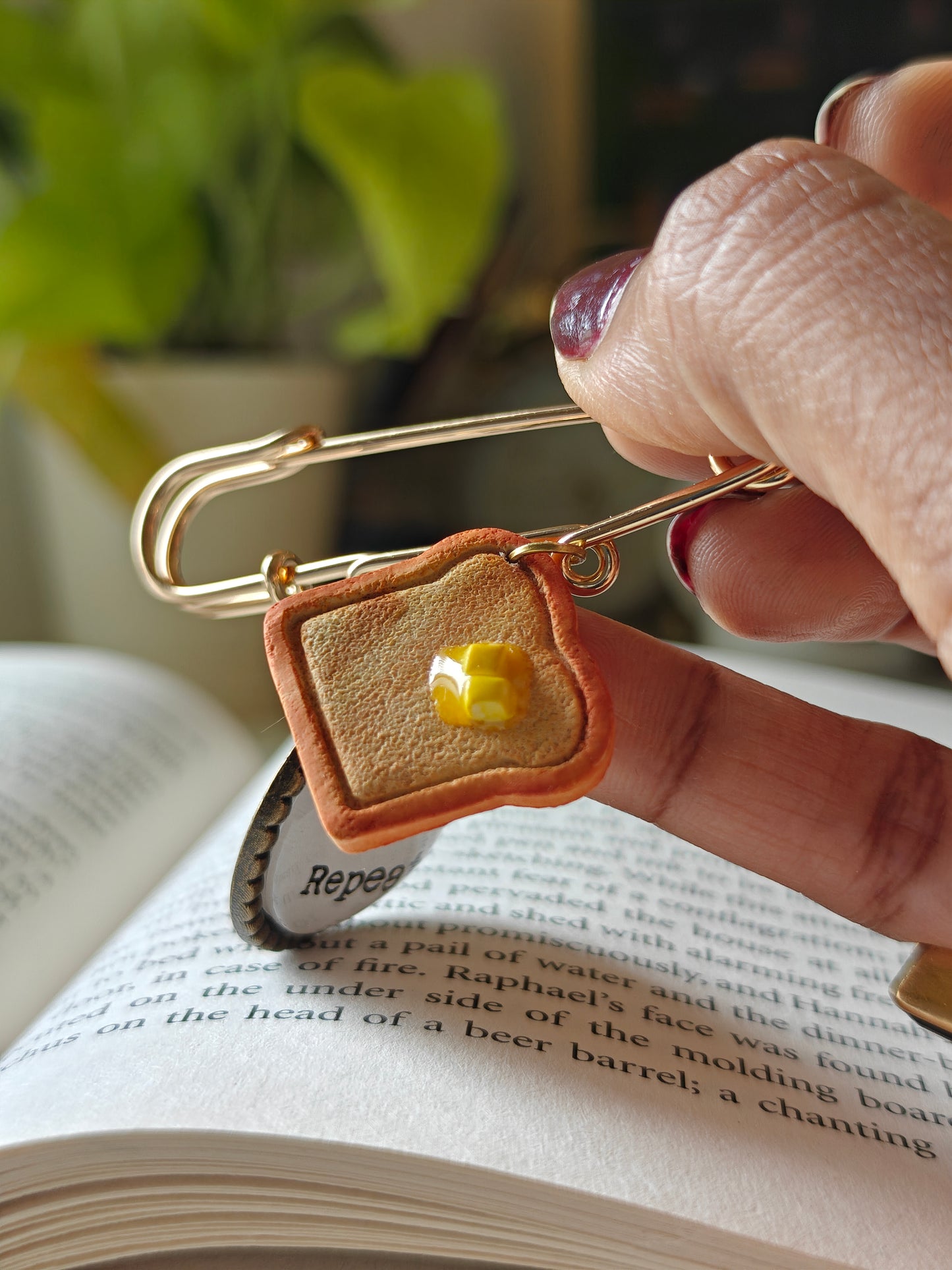 "Eat Read Repeat" Pin Charm with Bread Toast