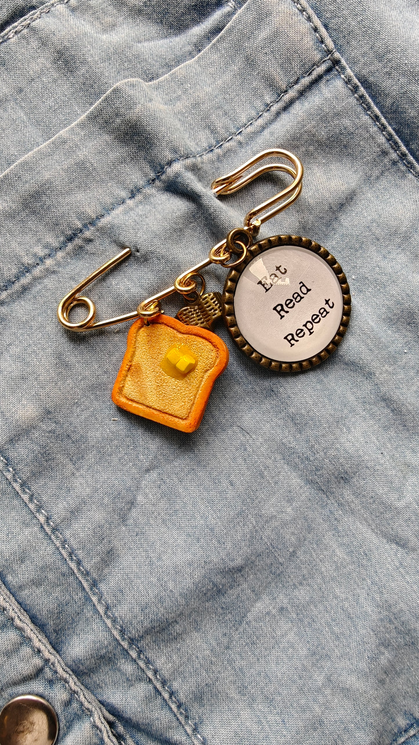 "Eat Read Repeat" Pin Charm with Bread Toast