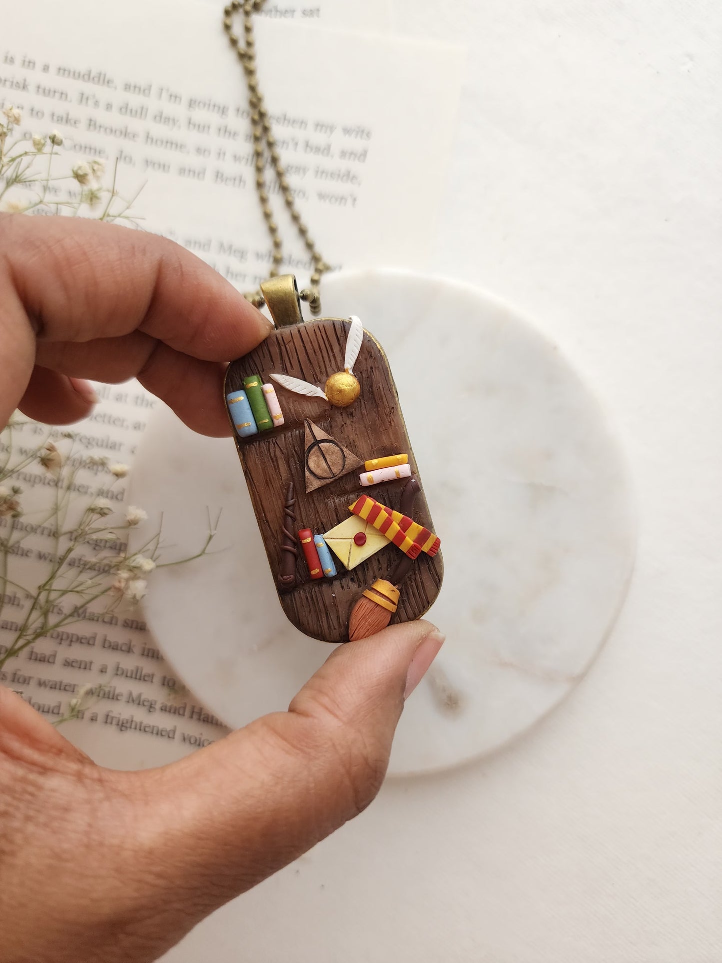 Harry Potter Themed Bookshelf Pendant