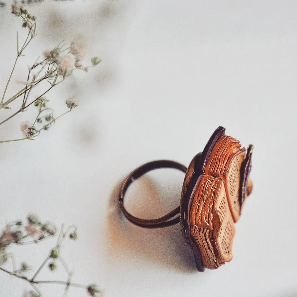 Book and Quill Ring