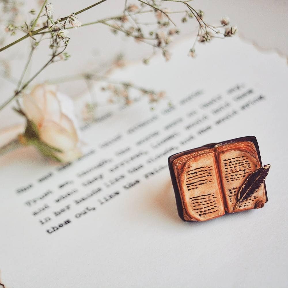 Book and Quill Ring