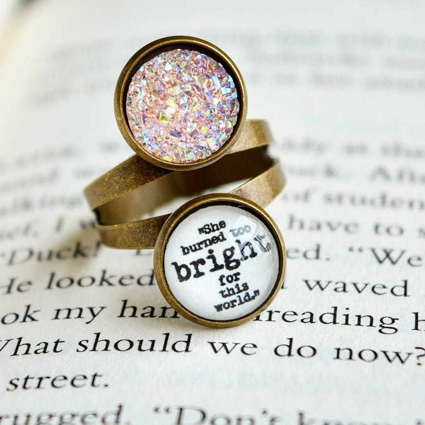 She burned too bright for the world - Emily Bronte Quote Adjustable Ring