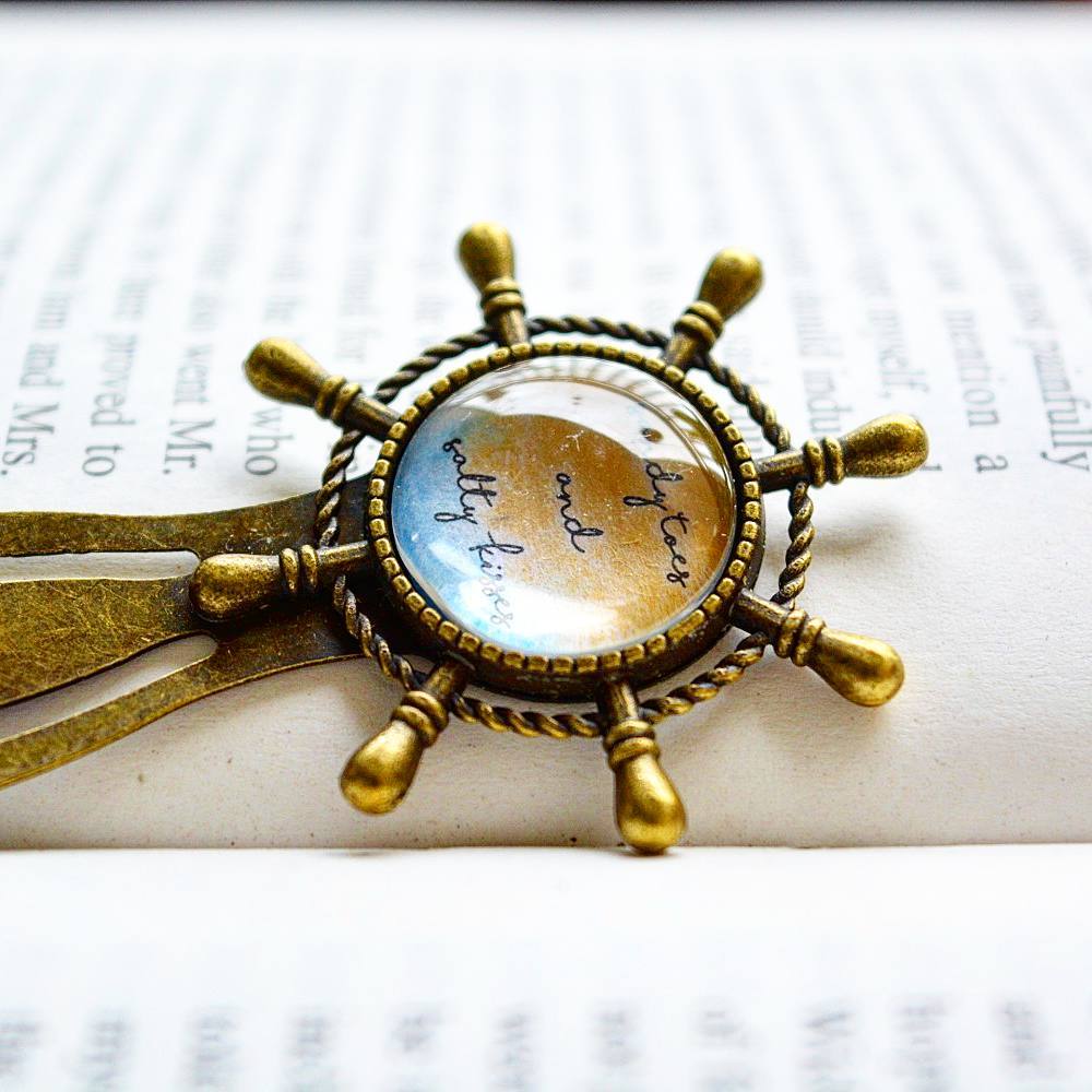 Sandy Toes and Salty Kisses - Clip on Bookmark