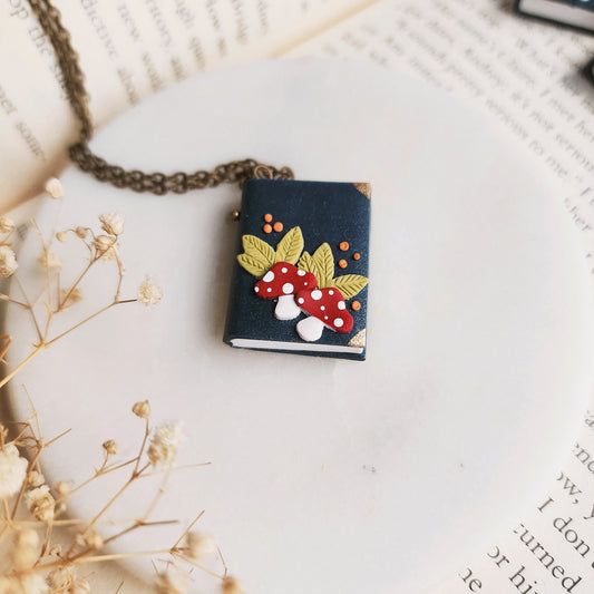 Alice in Wonderland Pendant