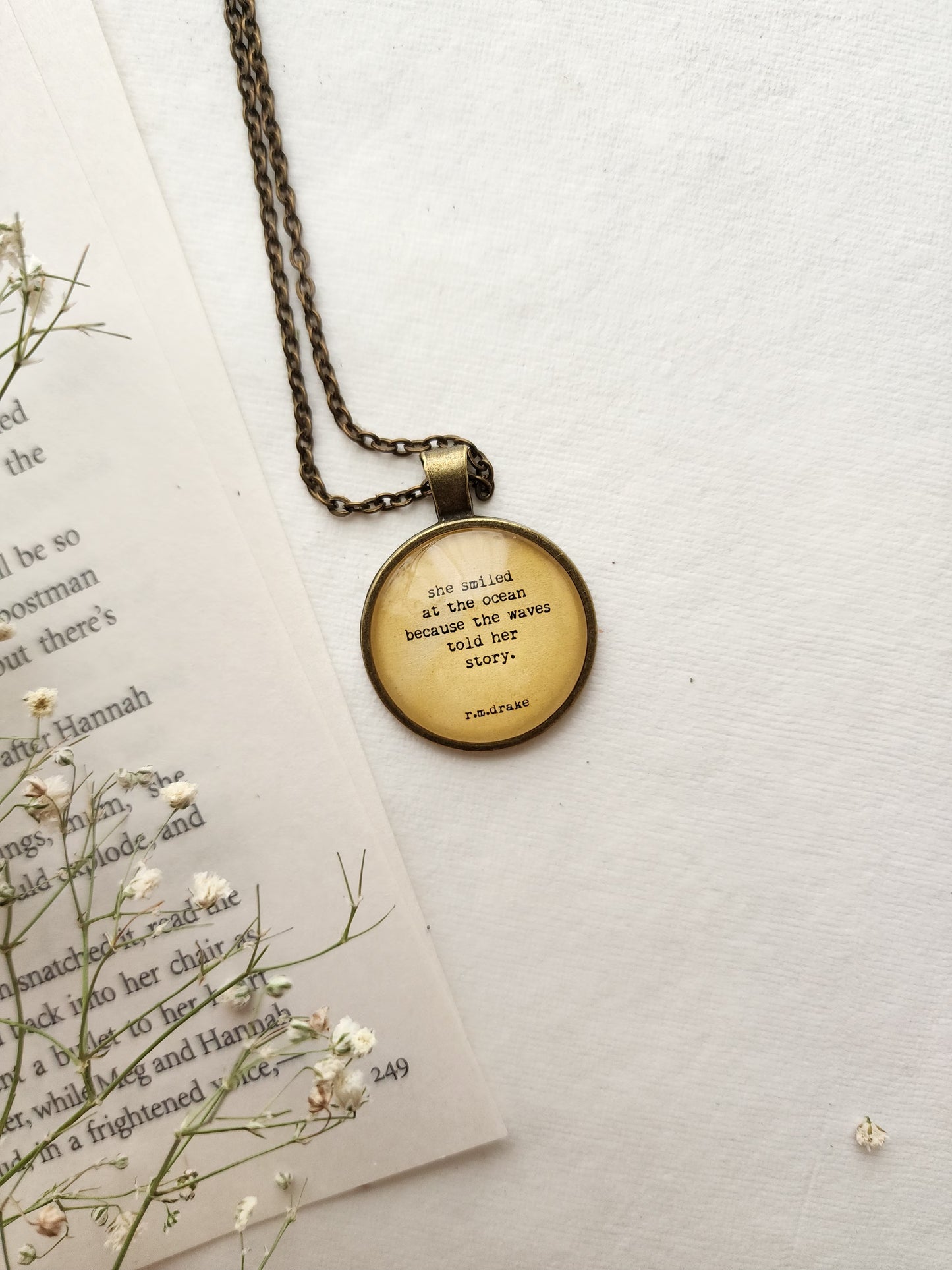 "She smiled.... " Quote Pendant