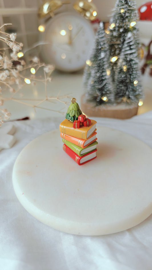 Christmas Book Stack Spinner