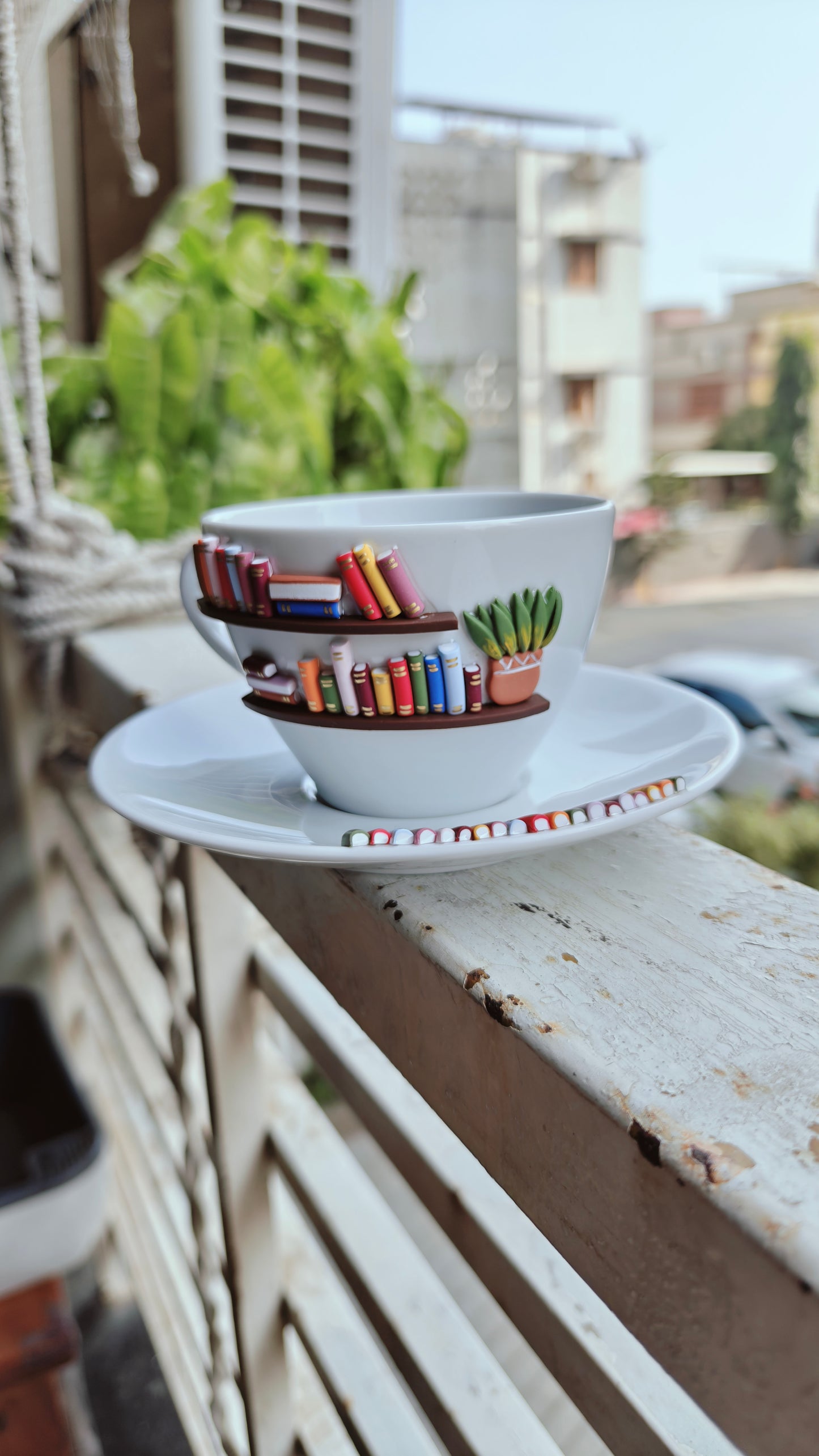 Sip & Savor : Bookshelf on a Cup Set for Book Lovers