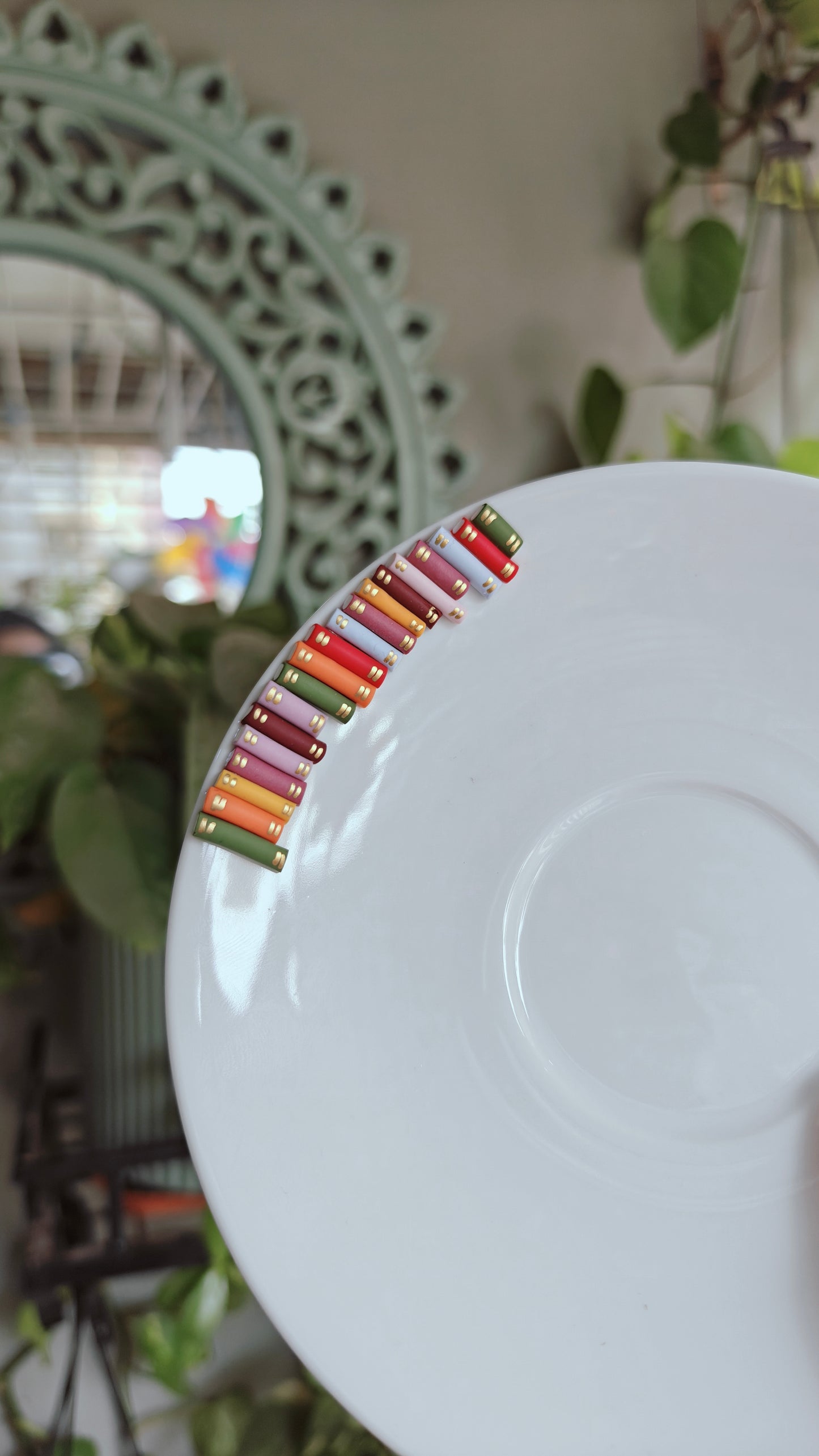 Sip & Savor : Bookshelf on a Cup Set for Book Lovers