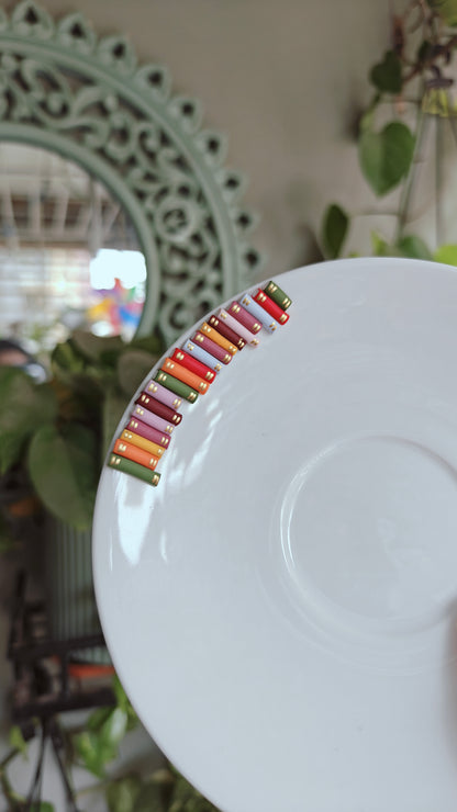 Sip & Savor : Bookshelf on a Cup Set for Book Lovers