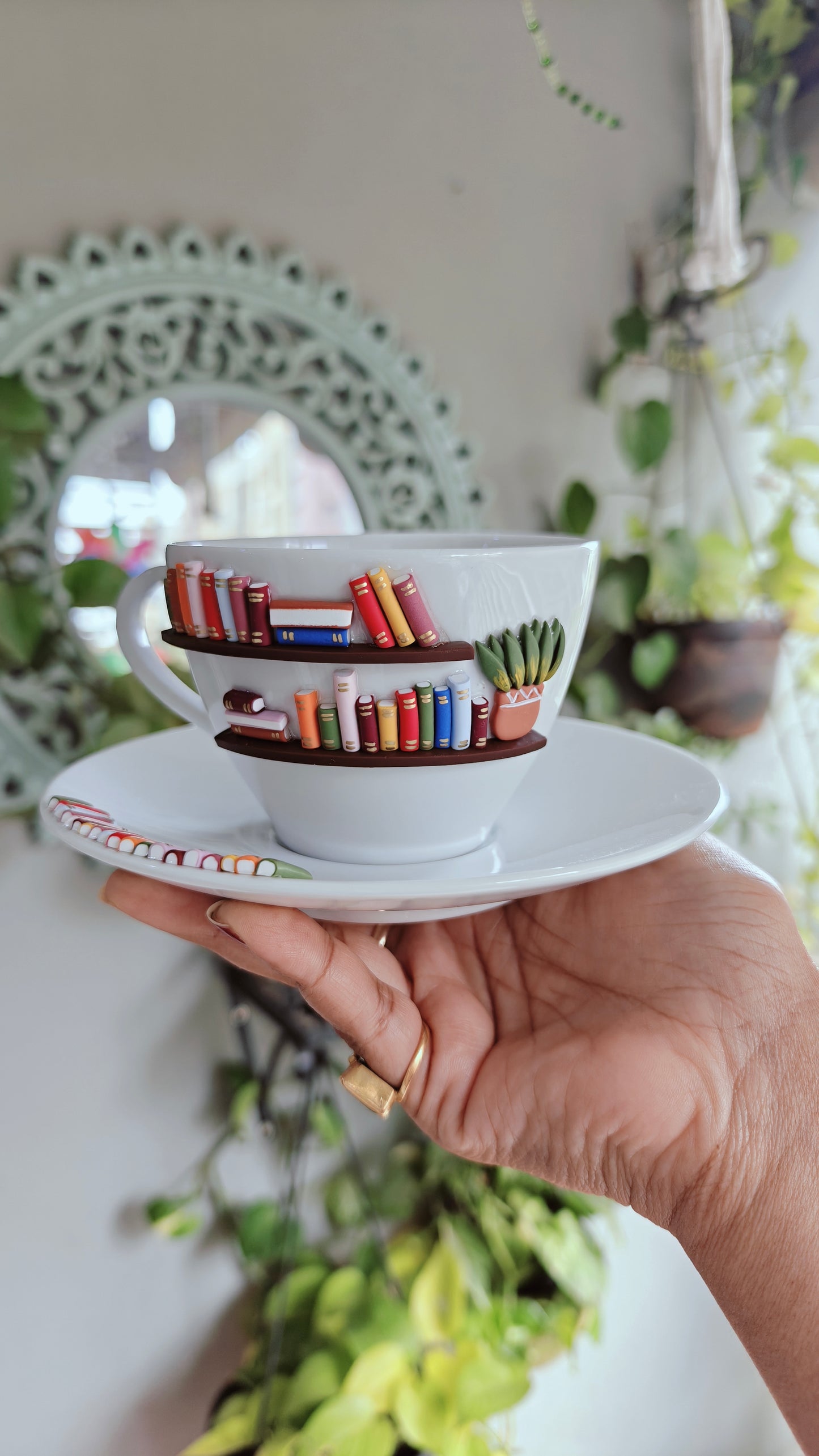 Sip & Savor : Bookshelf on a Cup Set for Book Lovers