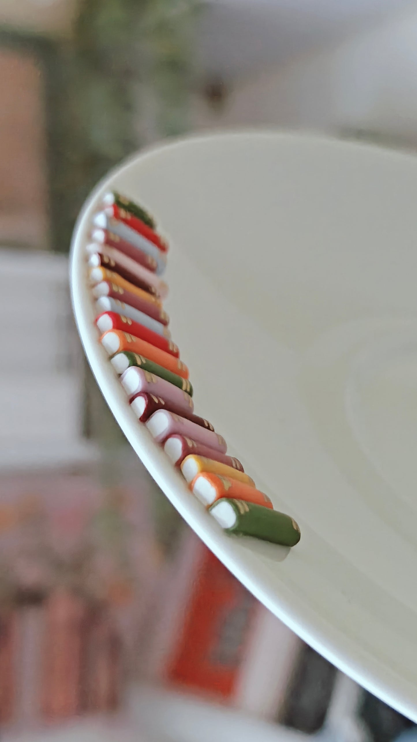 Sip & Savor : Bookshelf on a Cup Set for Book Lovers