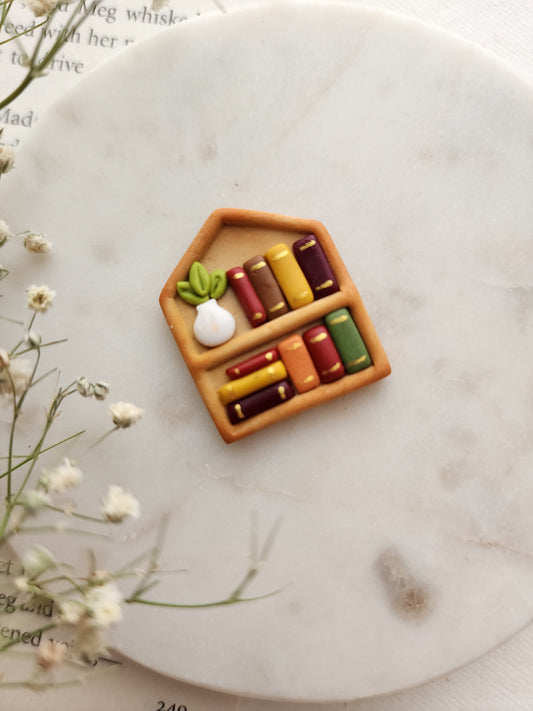 Home Bookshelf Keychain