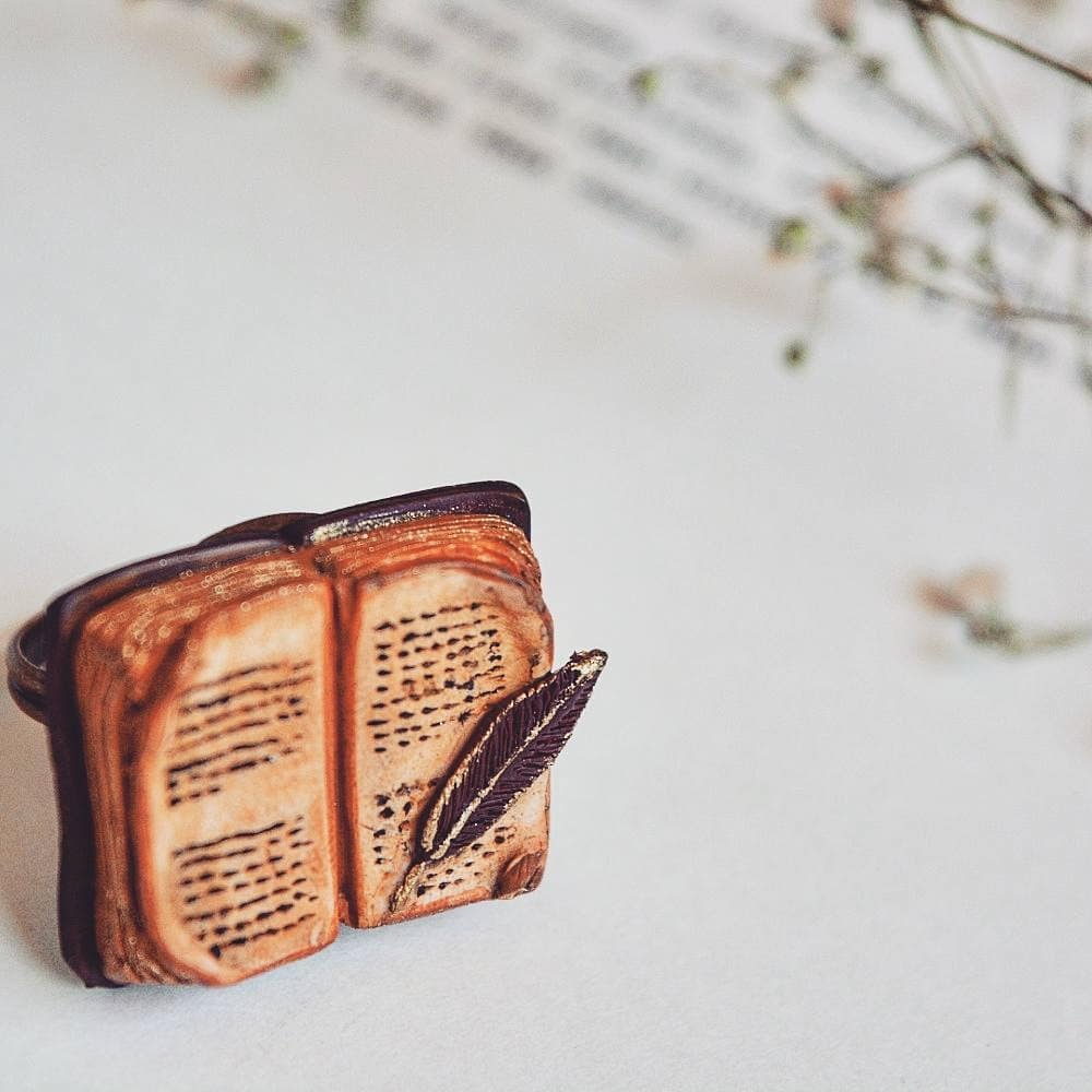 Book and Quill Ring
